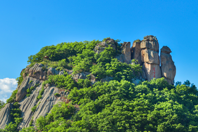 威虎山莲花湖鹰嘴峰主峰